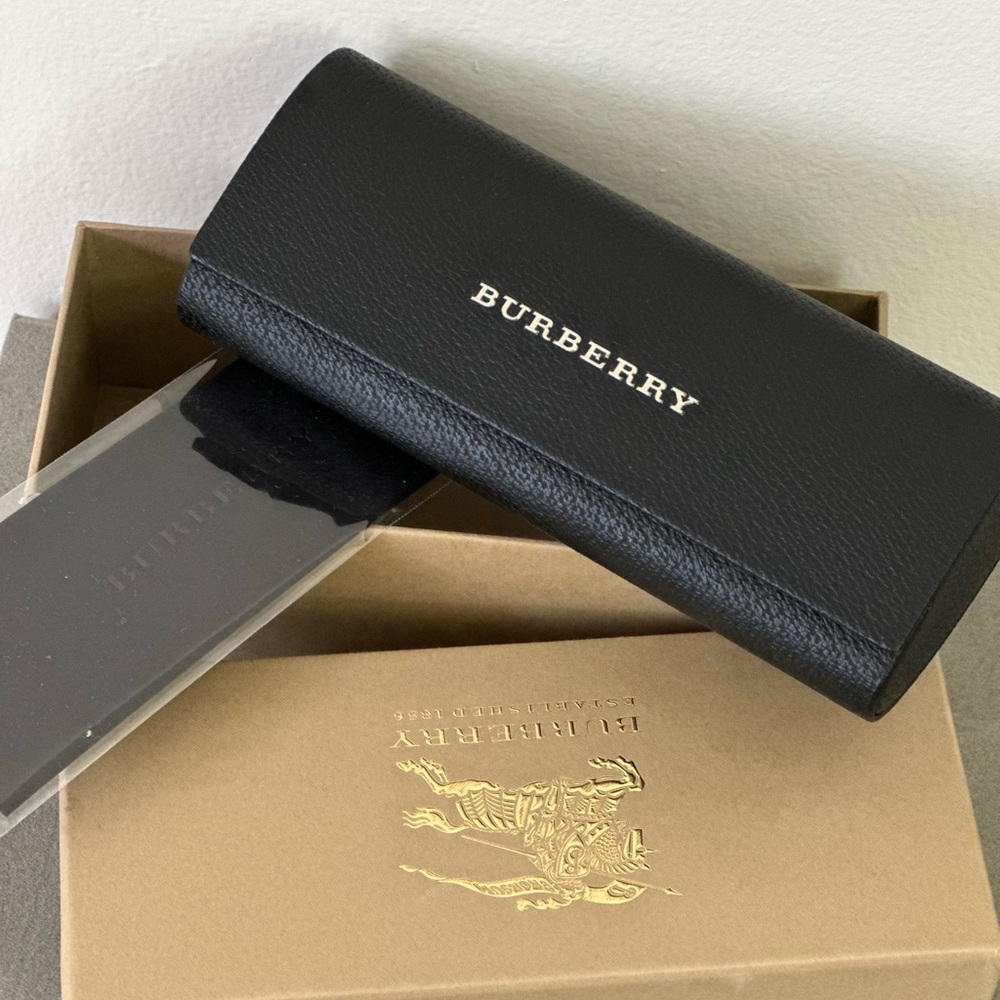 Burberry Women UV Protected  Irregular Sunglasses EARLY JULY 4 discount